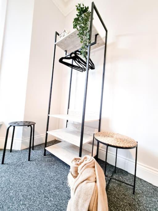 Appartement Gorgeous Newly Renovated 2 Double Bed Flat à Swansea Extérieur photo