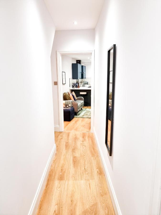 Appartement Gorgeous Newly Renovated 2 Double Bed Flat à Swansea Extérieur photo